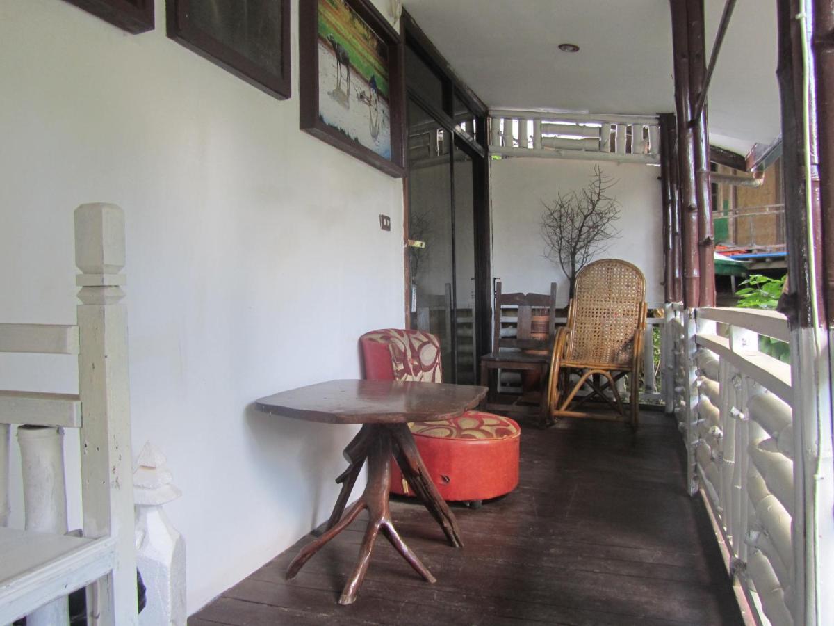 Islandfront Cottages And Restaurant Эль-Нидо Экстерьер фото